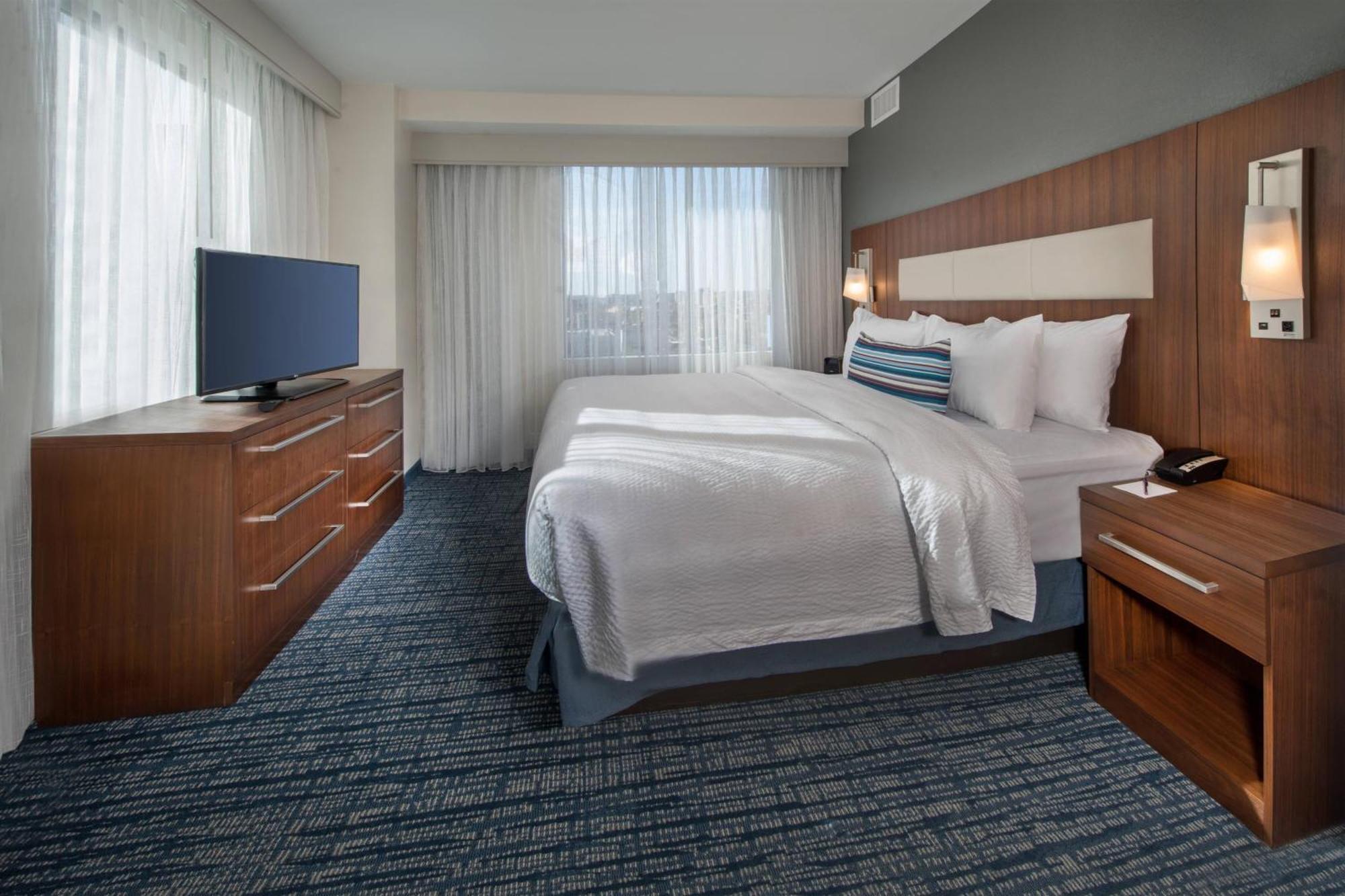 By Marriott At The Johns Hopkins Medical Campus Hotel Baltimore