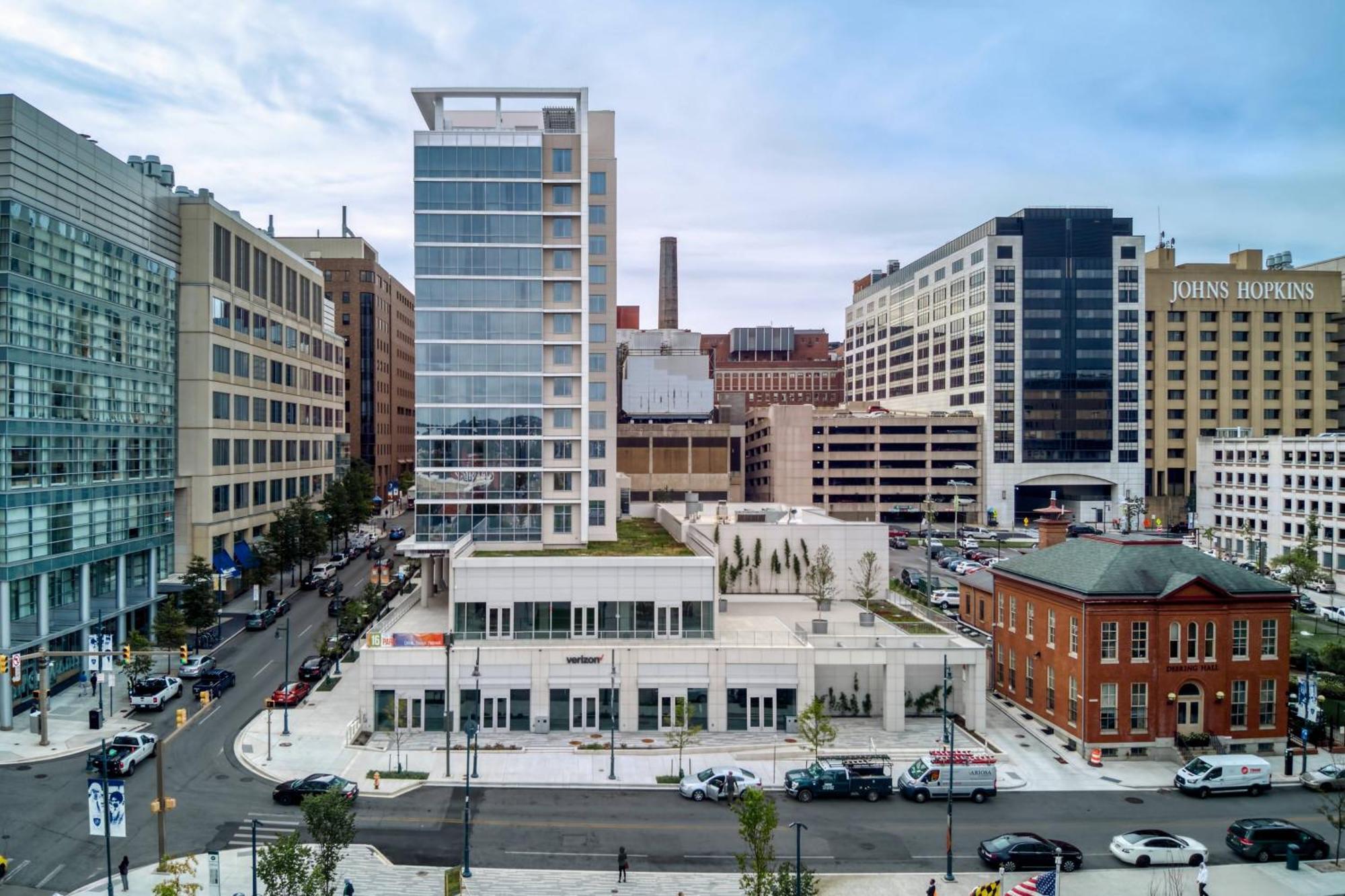 By Marriott At The Johns Hopkins Medical Campus Hotel 3*